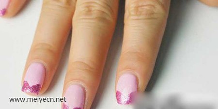 法式粉紫彩绘美甲教程 送你梦幻心情